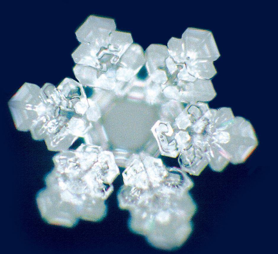 Masaro Emotu, Water cristal